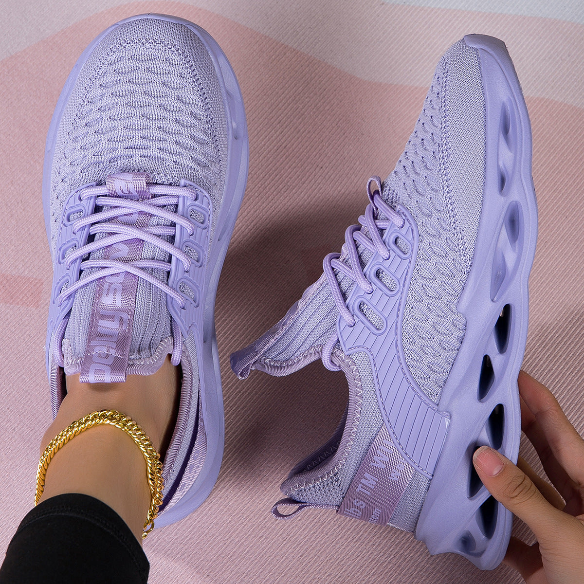 Women’s Lightweight Casual Walking Shoes