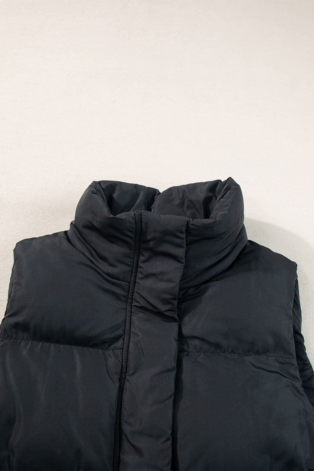 Solid Zip-Up Pocketed Puffer Vest